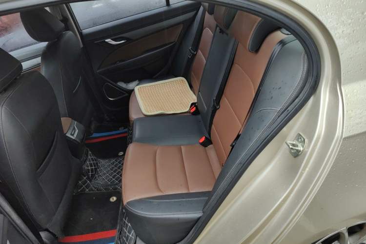 Used Geely Auto Emgrand 2021 UP 1.5L CVT Advanced Edition Left Rear Seat