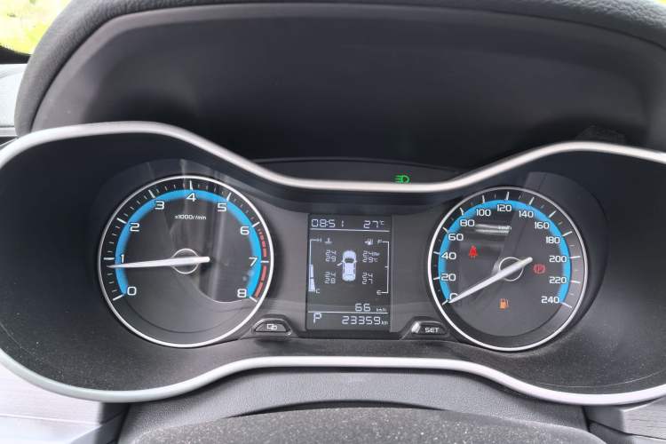 Used Geely Auto Emgrand 2021 UP 1.5L CVT Luxury Model Odometer Close Up