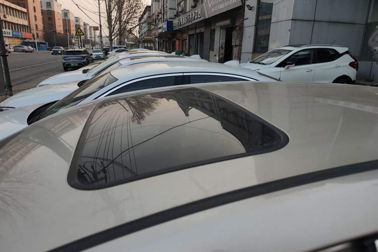 Used Geely Auto Emgrand 2021 UP 1.5L CVT Luxury Model Roof