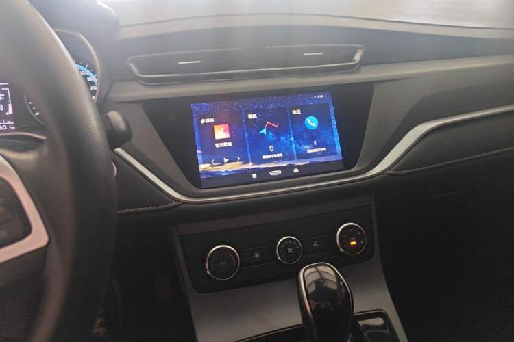 Used Geely Auto Emgrand 2021 UP 1.5L CVT Comfort Model Audio And AC Panel