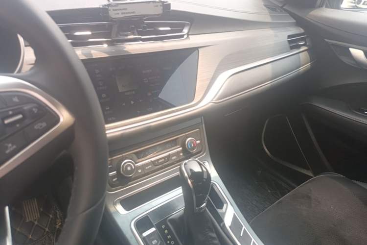 Used Geely Auto Emgrand 2021 UP 1.5L CVT Advanced Edition Audio And AC Panel