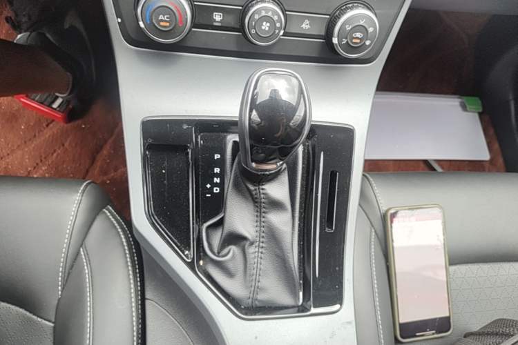 Used Geely Auto Emgrand 2021 UP 1.5L CVT Comfort Model Gear Lever