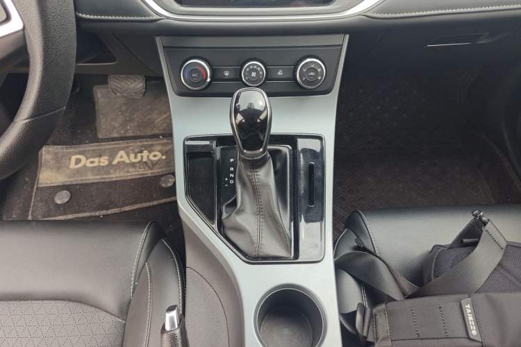 Used Geely Auto Emgrand 2021 UP 1.5L CVT Comfort Model Gear Lever