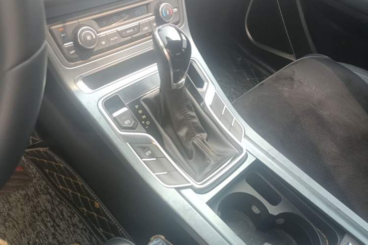 Used Geely Auto Emgrand 2021 UP 1.5L CVT Advanced Edition Gear Lever