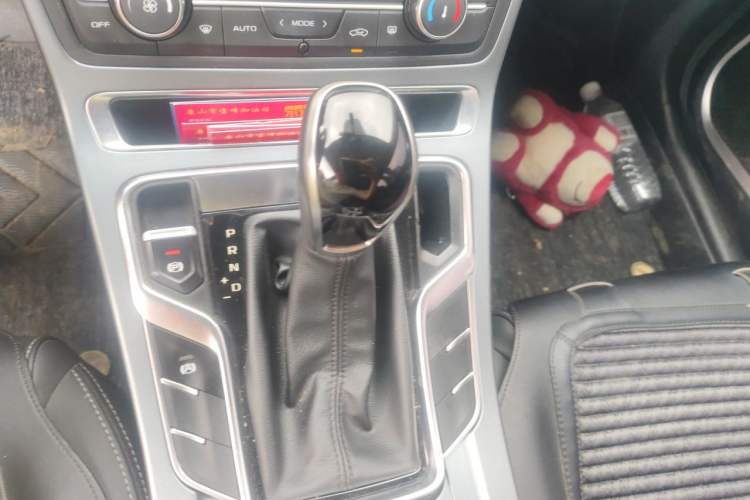 Used Geely Auto Emgrand 2021 UP 1.5L CVT Luxury Model Gear Lever