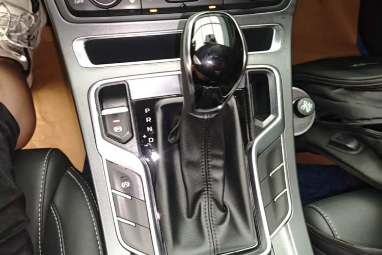 Used Geely Auto Emgrand 2021 UP 1.5L CVT Advanced Edition Gear Lever