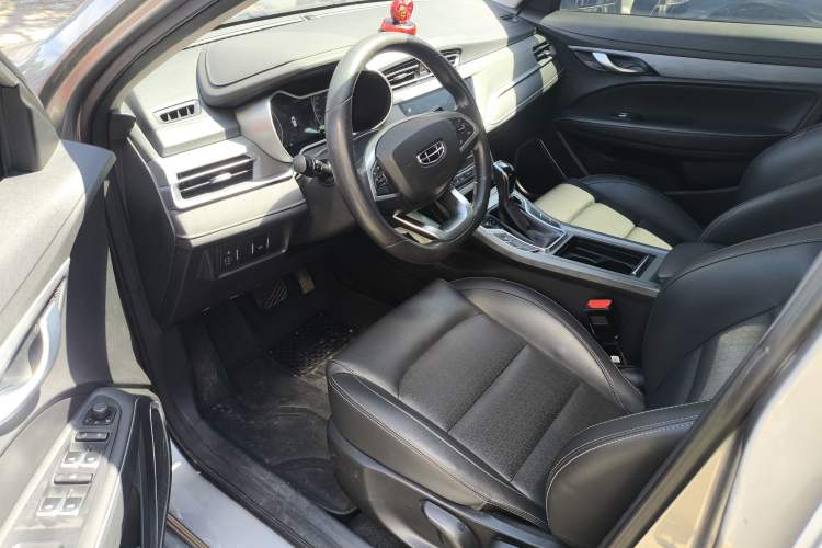Used Geely Auto Emgrand 2021 UP 1.5L CVT Luxury Model Interior 5