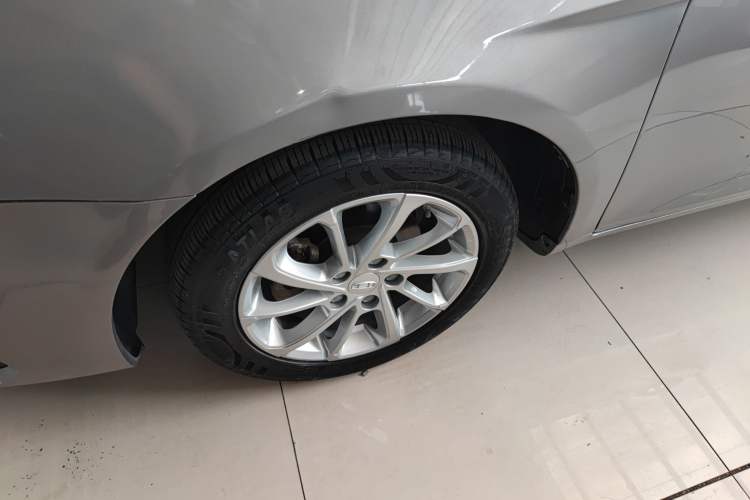 Used Geely Auto Emgrand 2021 UP 1.5L CVT Luxury Model Left Front Wheel Hub