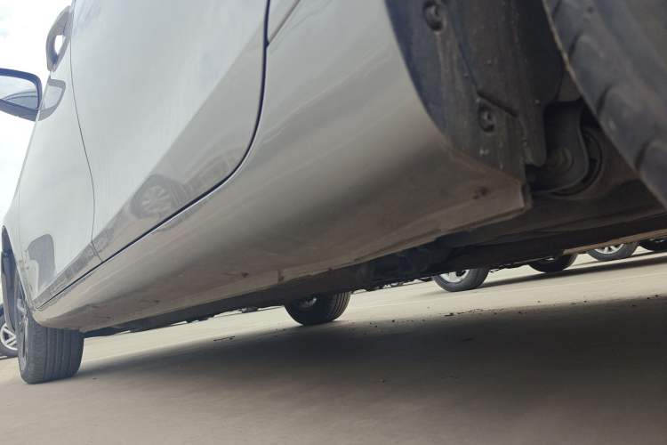 Used Geely Auto Emgrand 2021 UP 1.5L CVT Comfort Model Left Side Sill
