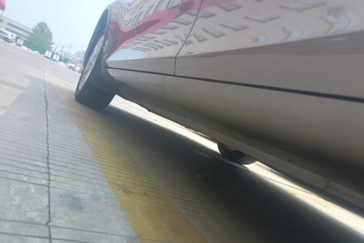 Used Geely Auto Emgrand 2021 UP 1.5L CVT Advanced Edition Left Side Sill