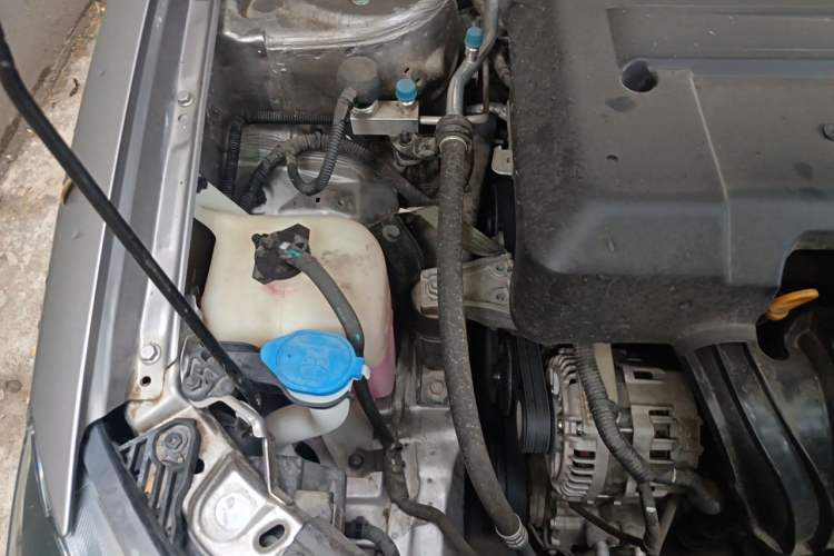 Used Geely Auto Emgrand 2021 UP 1.5L Manual Luxury Model Engine Bay Right