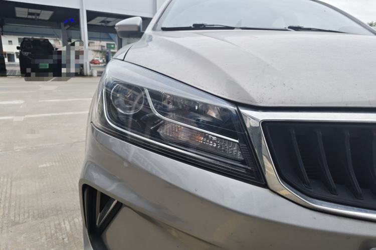 Used Geely Auto Emgrand 2021 UP 1.5L Manual Comfort Model Exterior 6