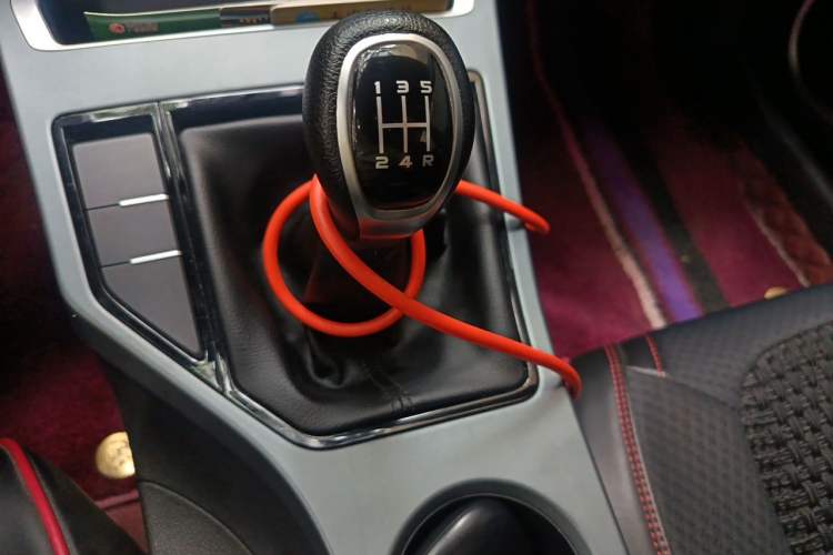 Used Geely Auto Emgrand 2021 UP 1.5L Manual Luxury Model Gear Lever