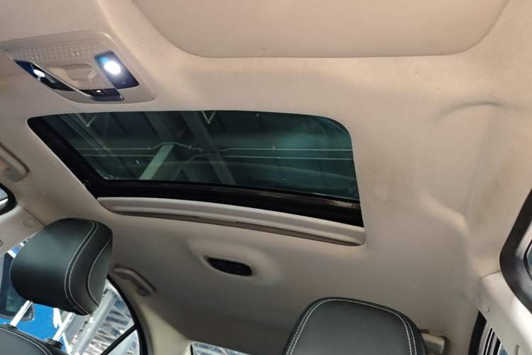 Used Geely Auto Emgrand 2021 UP 1.5L CVT Luxury Model Headliner