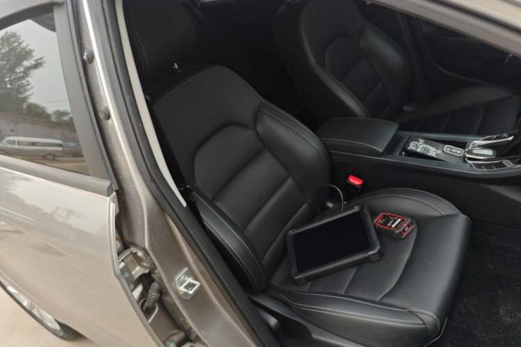 Used Geely Auto Emgrand 2021 UP 1.5L CVT Luxury Model Right Front Seat