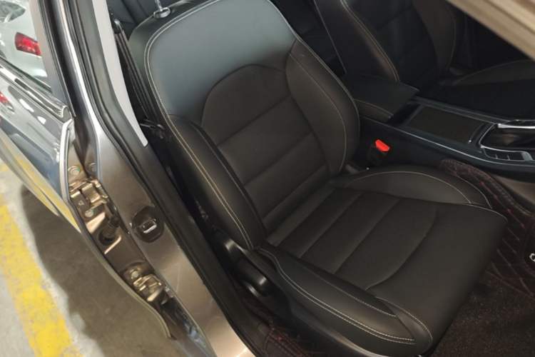Used Geely Auto Emgrand 2021 UP 1.5L CVT Luxury Model Right Front Seat
