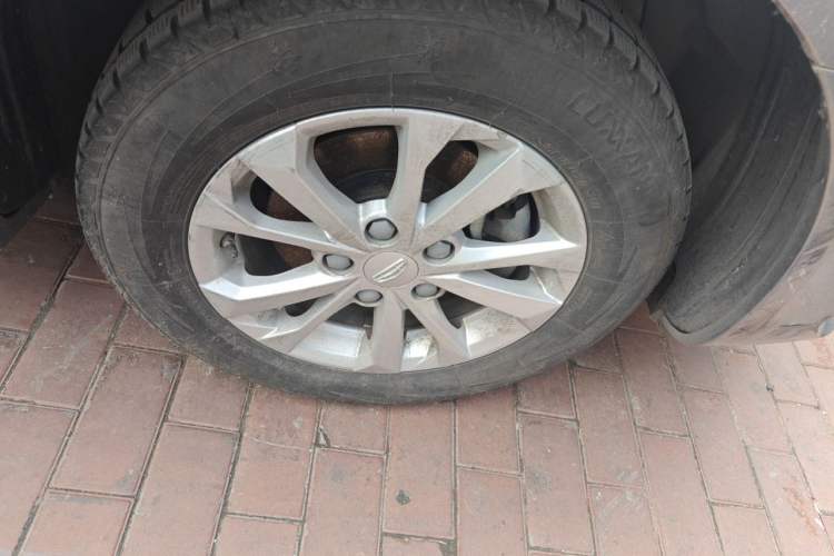 Used Geely Auto Emgrand 2021 UP 1.5L Manual Comfort Model Right Front Wheel Hub