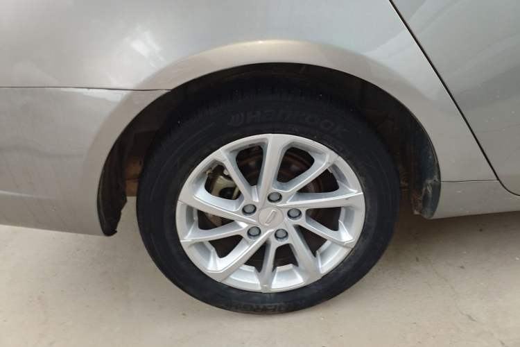 Used Geely Auto Emgrand 2021 UP 1.5L CVT Luxury Model Right Rear Wheel Hub