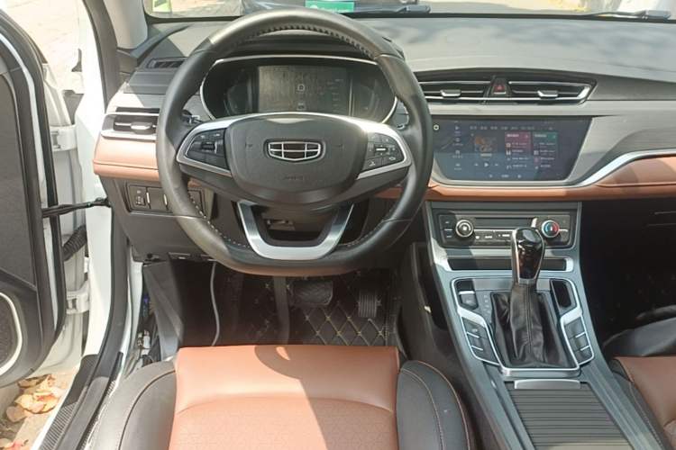 Used Geely Auto Emgrand 2021 UP 1.5L CVT Advanced Edition Audio And AC Panel