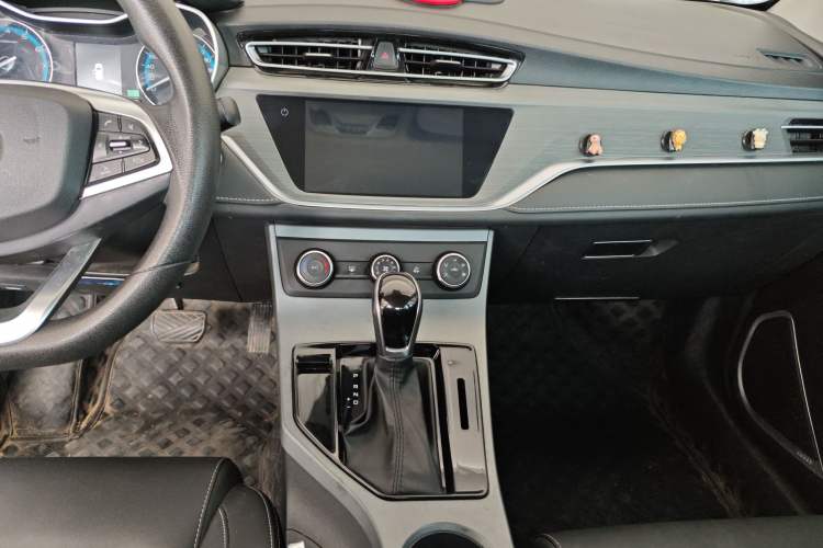 Used Geely Auto Emgrand 2021 UP 1.5L CVT Comfort Model Audio And AC Panel