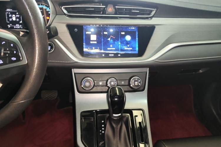 Used Geely Auto Emgrand 2021 UP 1.5L CVT Comfort Model Audio And AC Panel