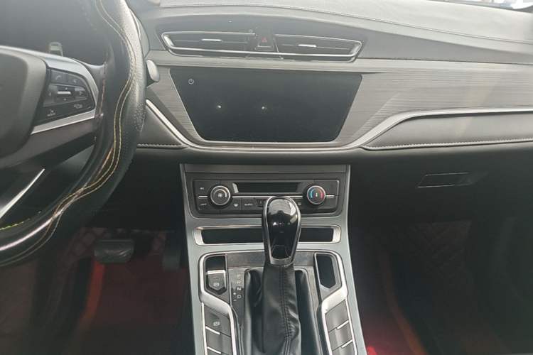 Used Geely Auto Emgrand 2021 UP 1.5L CVT Advanced Edition Audio And AC Panel