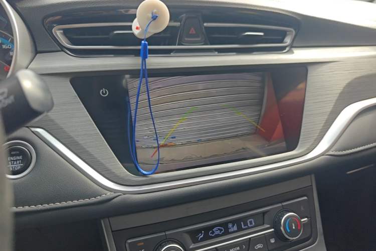 Used Geely Auto Emgrand 2021 UP 1.5L CVT Luxury Model Audio And AC Panel