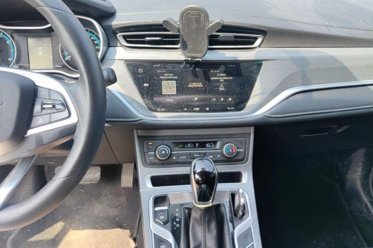 Used Geely Auto Emgrand 2021 UP 1.5L CVT Luxury Model Audio And AC Panel