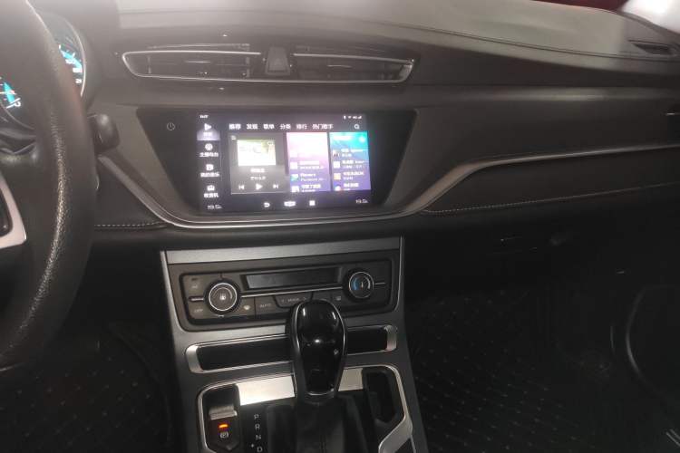 Used Geely Auto Emgrand 2021 UP 1.5L CVT Luxury Model Audio And AC Panel