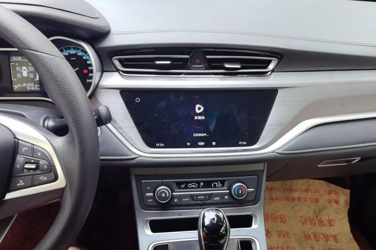 Used Geely Auto Emgrand 2021 UP 1.5L CVT Luxury Model Audio And AC Panel