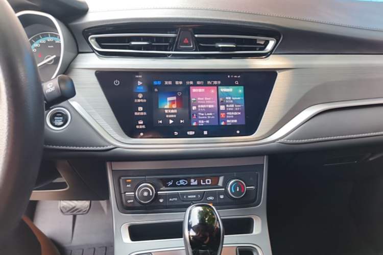 Used Geely Auto Emgrand 2021 UP 1.5L CVT Luxury Model Audio And AC Panel
