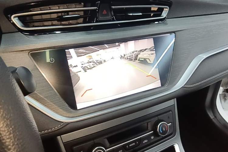Used Geely Auto Emgrand 2021 UP 1.5L CVT Luxury Model Audio And AC Panel