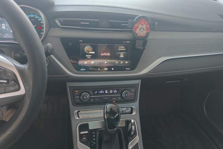 Used Geely Auto Emgrand 2021 UP 1.5L CVT Luxury Model Audio And AC Panel