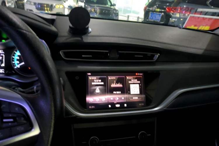 Used Geely Auto Emgrand 2021 UP 1.5L CVT Luxury Model Audio And AC Panel