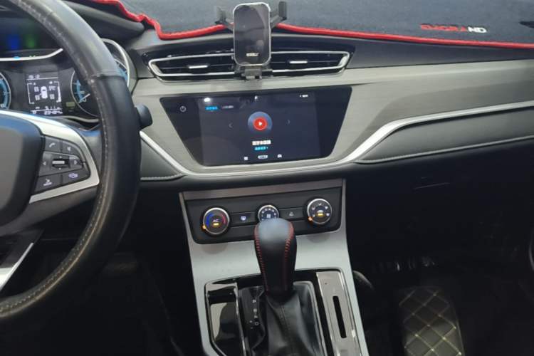 Used Geely Auto Emgrand 2021 UP 1.5L CVT Comfort Model Audio And AC Panel
