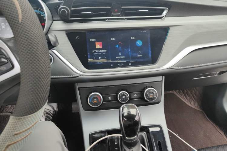 Used Geely Auto Emgrand 2021 UP 1.5L CVT Comfort Model Audio And AC Panel