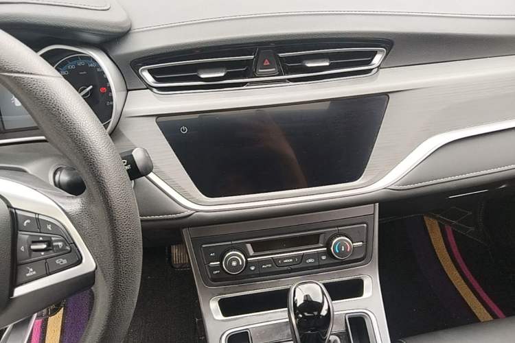 Used Geely Auto Emgrand 2021 UP 1.5L CVT Luxury Model Audio And AC Panel