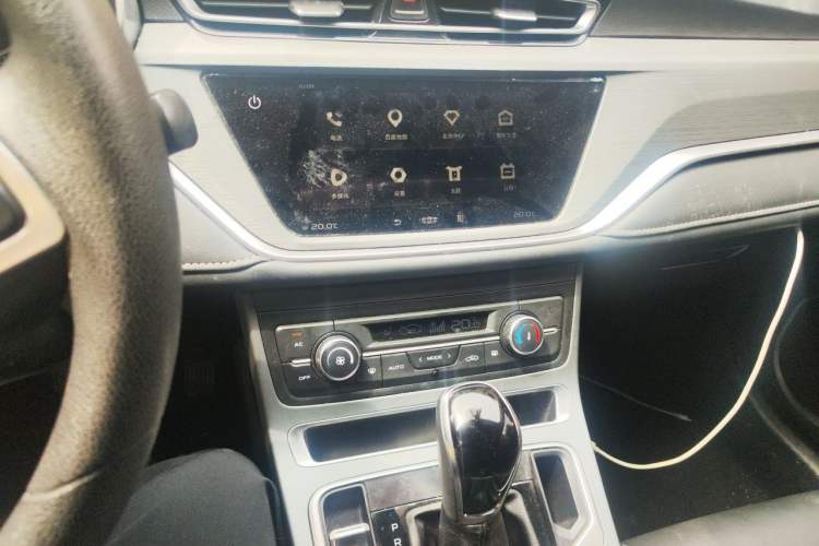 Used Geely Auto Emgrand 2021 UP 1.5L CVT Luxury Model Audio And AC Panel