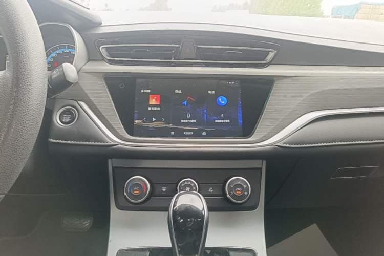 Used Geely Auto Emgrand 2021 UP 1.5L CVT Comfort Model Audio And AC Panel