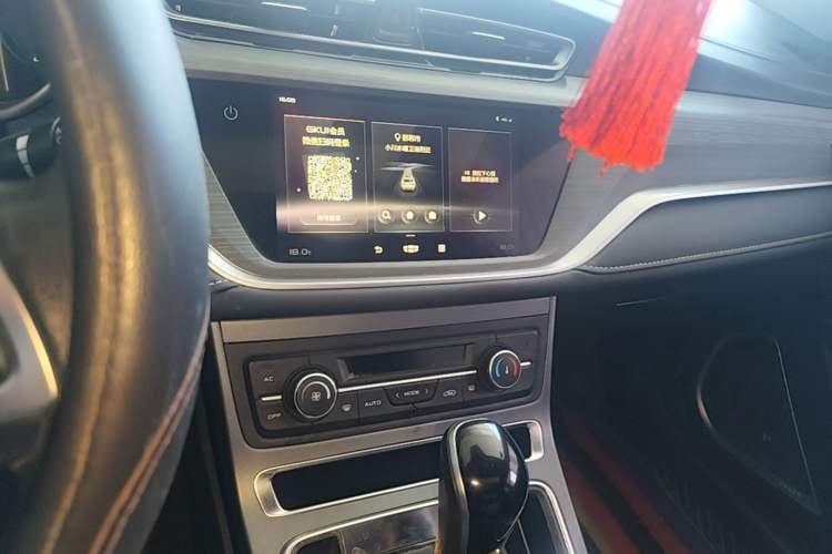 Used Geely Auto Emgrand 2021 UP 1.5L CVT Luxury Model Audio And AC Panel