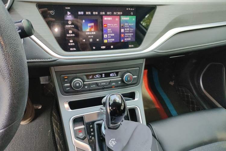 Used Geely Auto Emgrand 2021 UP 1.5L CVT Luxury Model Audio And AC Panel