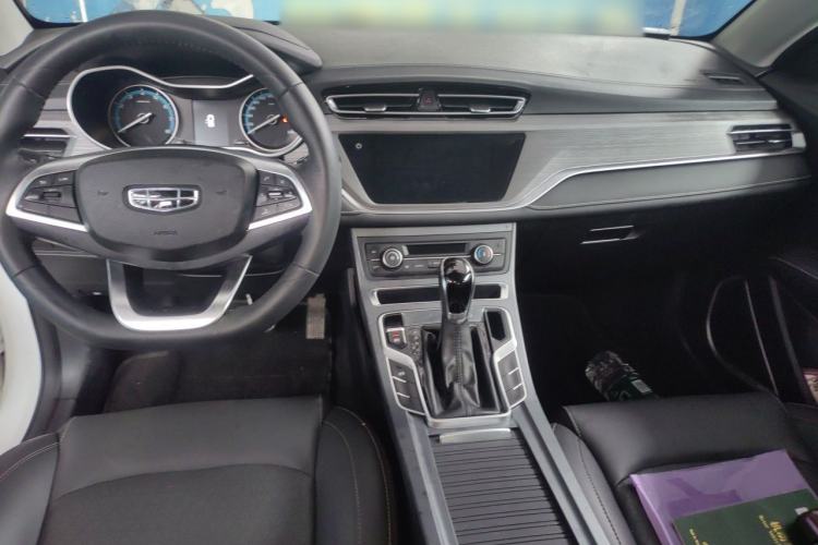 Used Geely Auto Emgrand 2021 UP 1.5L CVT Luxury Model Center Console