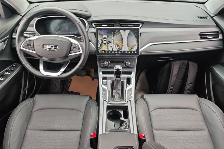Used Geely Auto Emgrand 2021 UP 1.5L CVT Advanced Edition Center Console