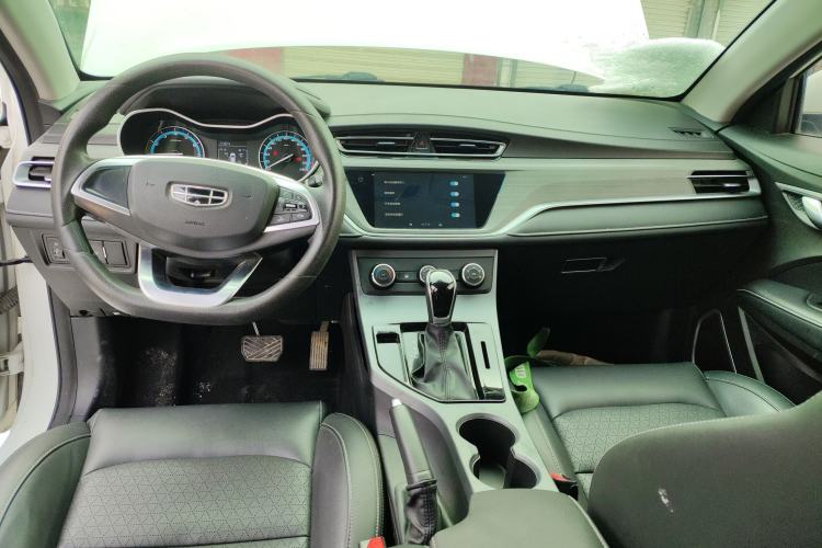 Used Geely Auto Emgrand 2021 UP 1.5L CVT Comfort Model Center Console
