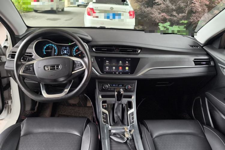 Used Geely Auto Emgrand 2021 UP 1.5L CVT Luxury Model Center Console
