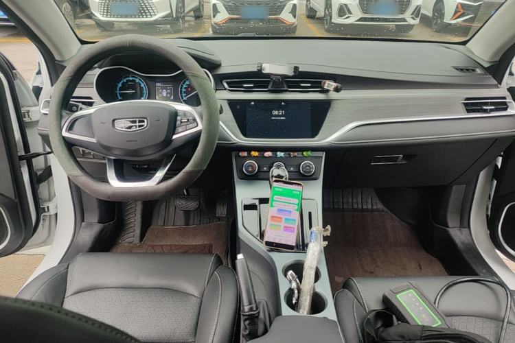 Used Geely Auto Emgrand 2021 UP 1.5L CVT Comfort Model Center Console