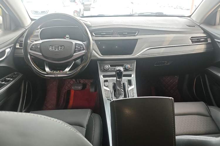 Used Geely Auto Emgrand 2021 UP 1.5L CVT Advanced Edition Center Console