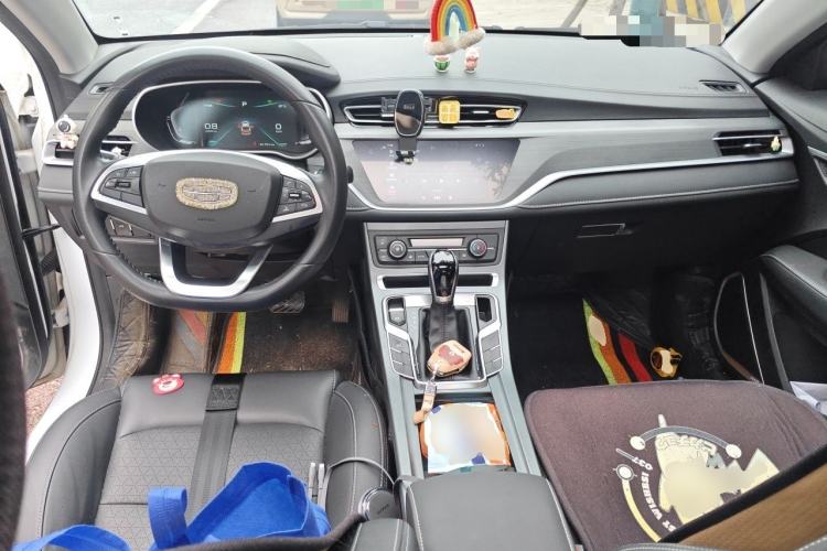Used Geely Auto Emgrand 2021 UP 1.5L CVT Advanced Edition Center Console