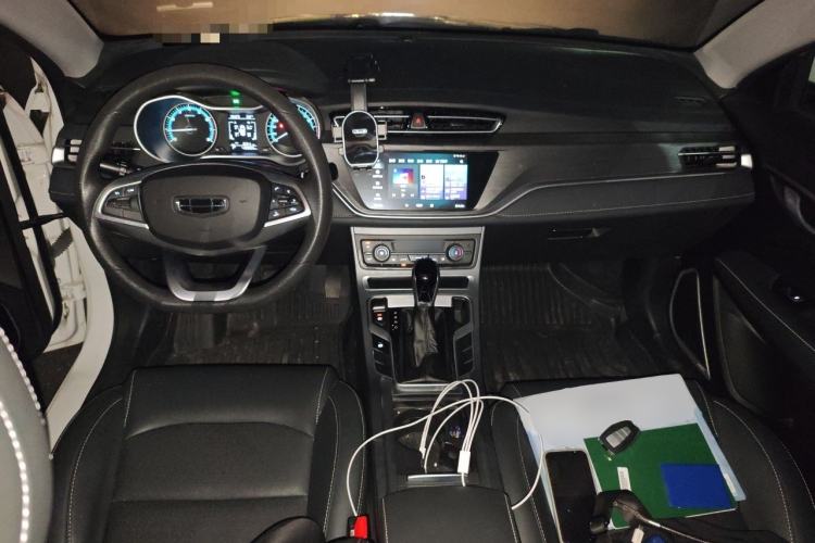 Used Geely Auto Emgrand 2021 UP 1.5L CVT Luxury Model Center Console