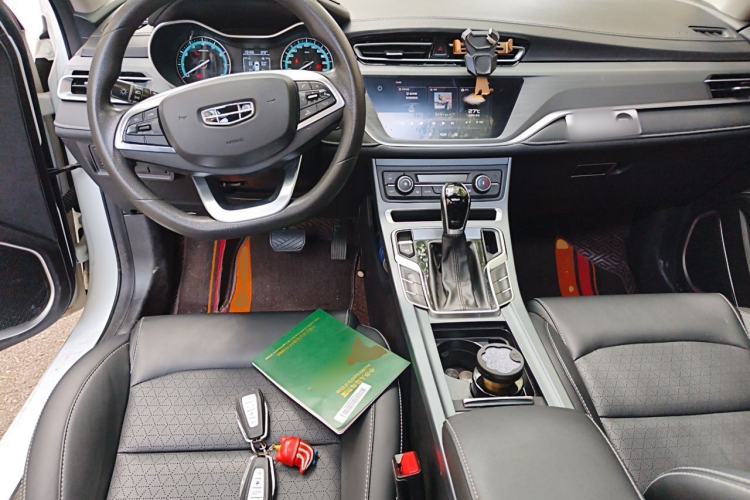 Used Geely Auto Emgrand 2021 UP 1.5L CVT Advanced Edition Center Console